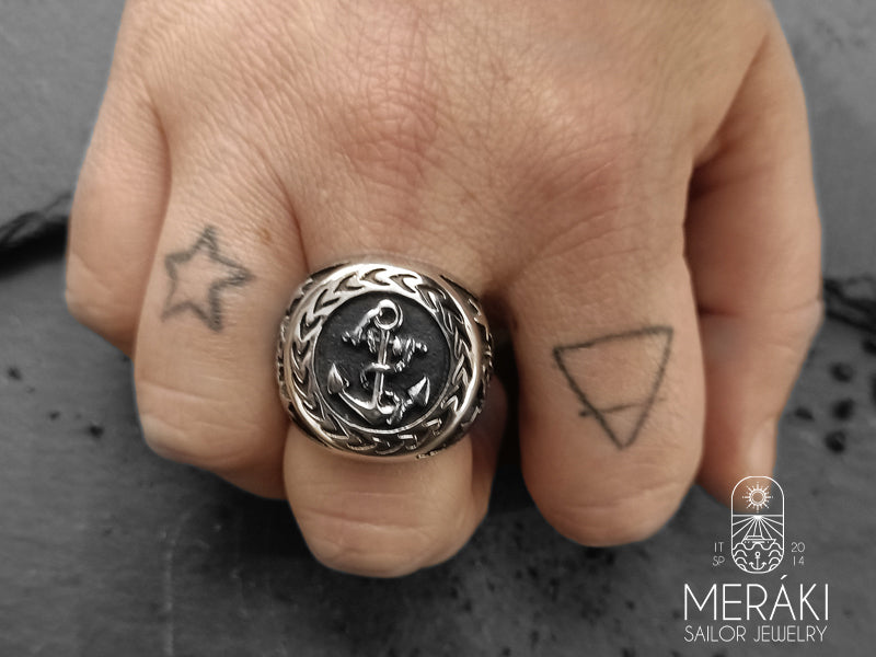 Anello Destan con sigillo ad ancora in acciaio inox ì