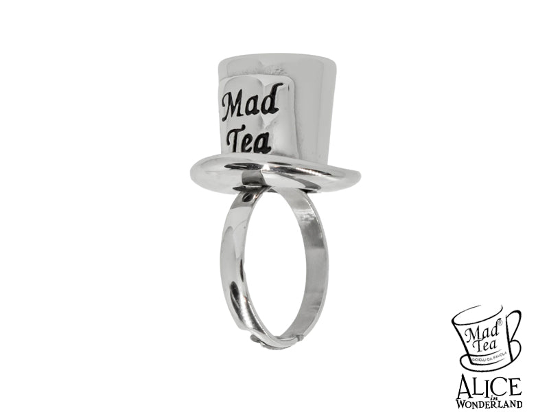 “Solo nella follia nasce il genio, là dove l’impossibile diventa realtà.”