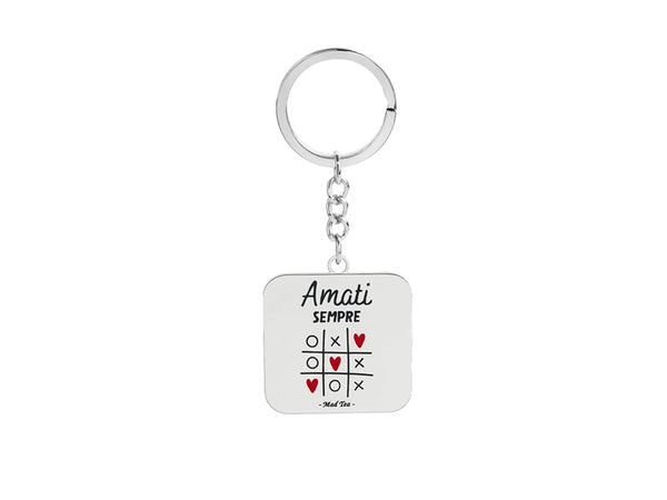 Il gioco di cuori e simboli racconta che l’amore, quello vero, parte da dentro. Non serve essere perfetti, basta essere autentici e gentili con sé stessi.