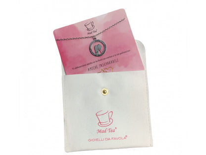 Collana "Amiche inseparabili" con confezione con claim card e pochette in tessuto.