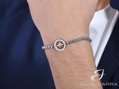 Esprime la tua eleganza floreale con il Bracciale Uomo in Acciaio con Rosa dei Venti IP Rose e Cristallo Bianco