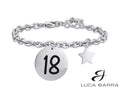 Regala qualcosa di speciale con questo bracciale in acciaio per donna, con la frase ""Il meglio deve ancora venire"" incisa sulla parte interna.