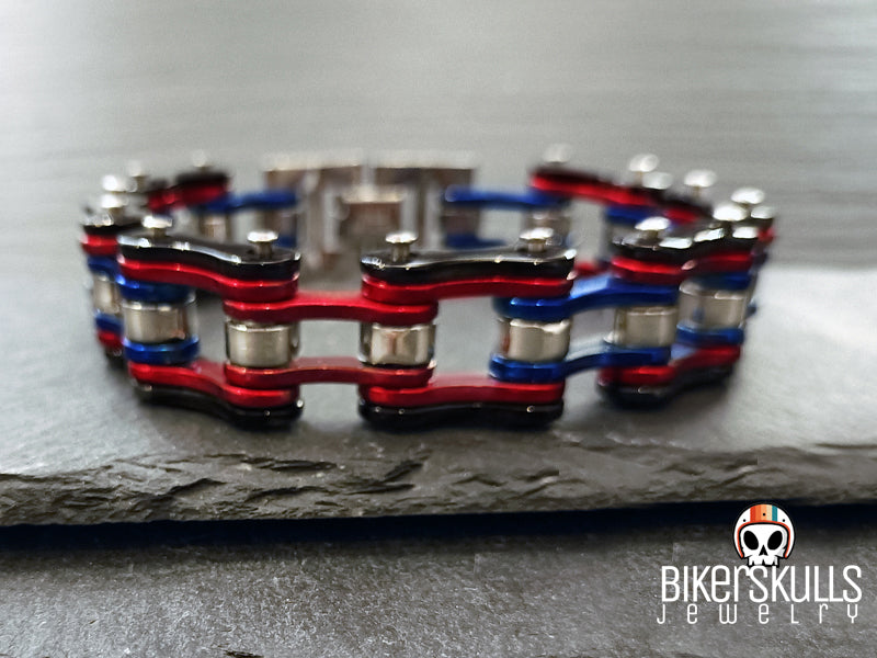 I bracciali Bike chain possono essere di certo adatti a tutti gli uomini che amano gli sport o che si definiscono sportivi.