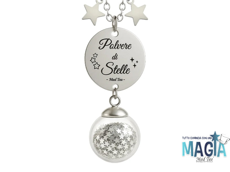 Polvere di stelle  è un invito a non dimenticarlo.
A portare con te, ogni giorno, un pizzico di magia.