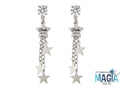 Orecchini con cascata di piccole stelle in acciaio e stella centrale con incisa la parola “Brilla”. Montatura con cristallo.