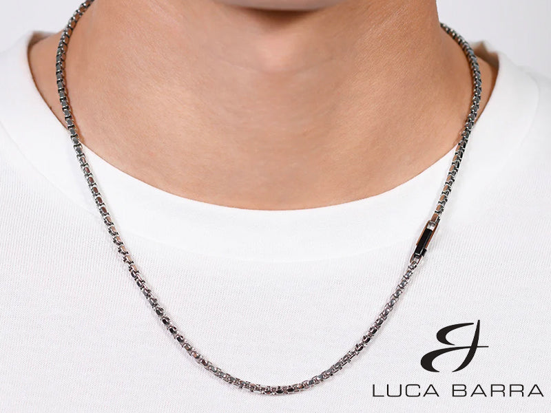 Collana Uomo in acciaio con elemento laterale in acciaio IP Black.