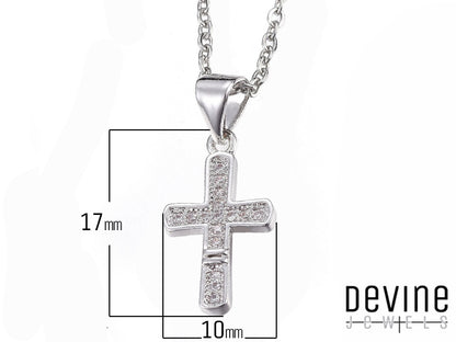 "Indossa la tua fede con stile! Questa collana Devine Jewels, con la sua croce scintillante, è perfetta per aggiungere un tocco di sacro (e di glamour!) al tuo look. Preparati a ricevere complimenti a non finire!"