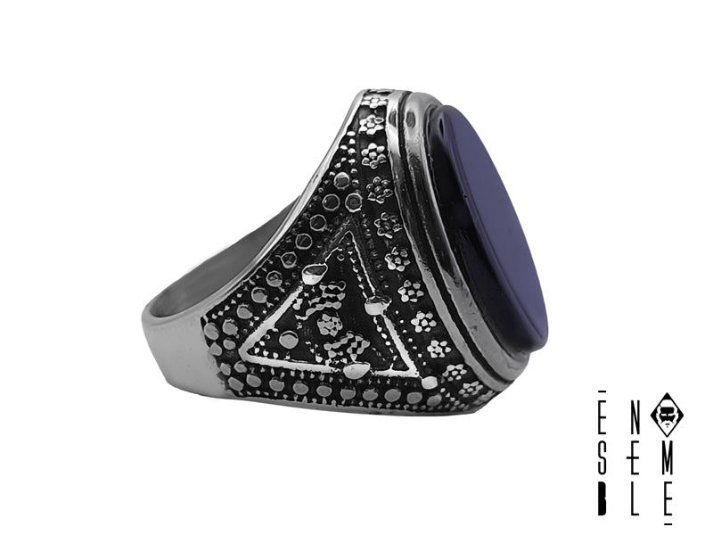 Ensemble stainless steel Gothic ring with bLUE STONE