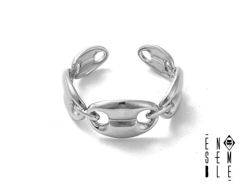 preparati a conquistare il mondo, un chicco di caffè alla volta! Questo anello è così cool che ti farà sentire la carica di un espresso doppio anche nelle giornate più pigre. Un gioiello che grida: "Sono pronto per affrontare la giornata, e lo farò con stile!"