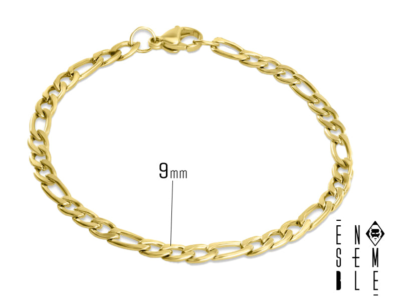 Lusso accessibile: questo bracciale in acciaio inossidabile con finitura oro è un capolavoro di artigianato. La catena Figaro da 9 mm, meticolosamente realizzata, garantisce resistenza e brillantezza durature nel tempo. Scegli la qualità, scegli questo bracciale. Un investimento di stile che ti accompagnerà per anni.