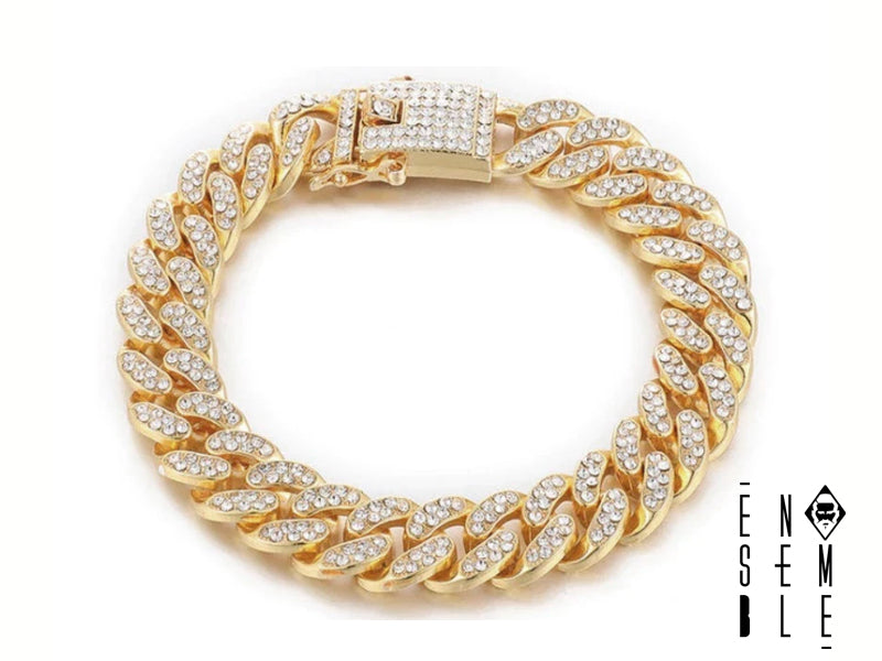 Braccialetto che Ti Farà Brillare: Maglia Cubana e Zirconi!"