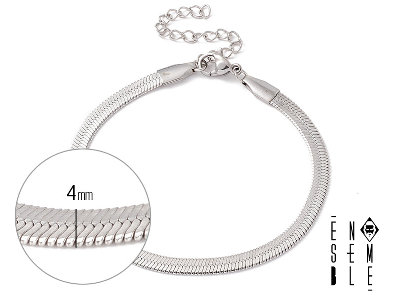 Un abbraccio di acciaio che sussurra storie di mistero e di fascino. La maglia snake flat, con la sua sinuosità, ricorda le spire di un serpente, simbolo di saggezza e di trasformazione. Un accessorio che avvolge il tuo polso con eleganza e ti trasporta in un universo di seduzione e di mistero. Fammi sapere se hai bisogno di altre idee!