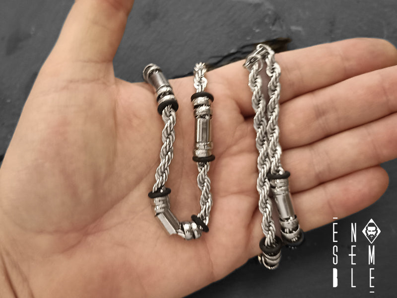 Collana intrecciata in acciaio da uomo argentata