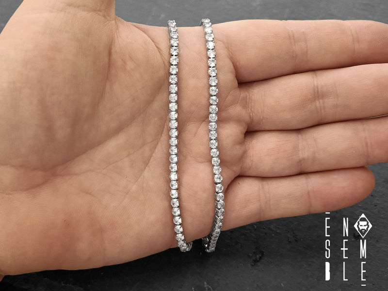 Collana girocollo unisex con cristalli di cubic zirconia bianchi da 3 mm