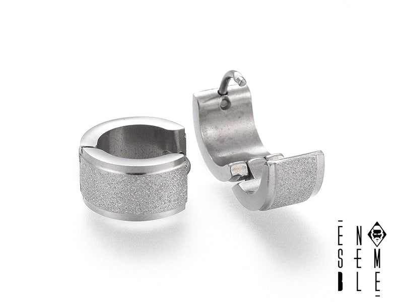 Orecchino Ensemble a cerchio color argento texturizzato in acciaio inossidabile