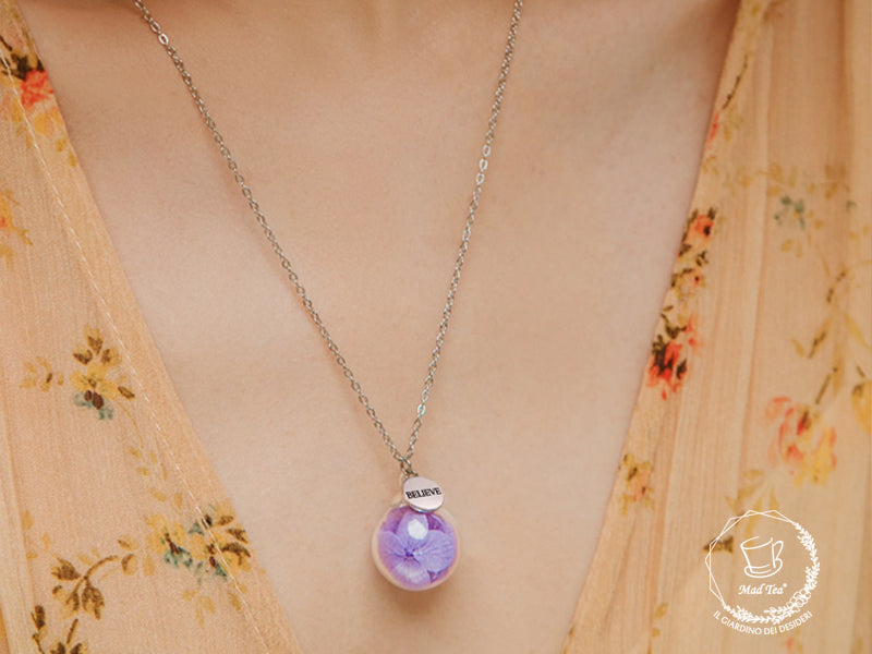 Collana della forza spirituale Believe con fiori di “Ortensia”