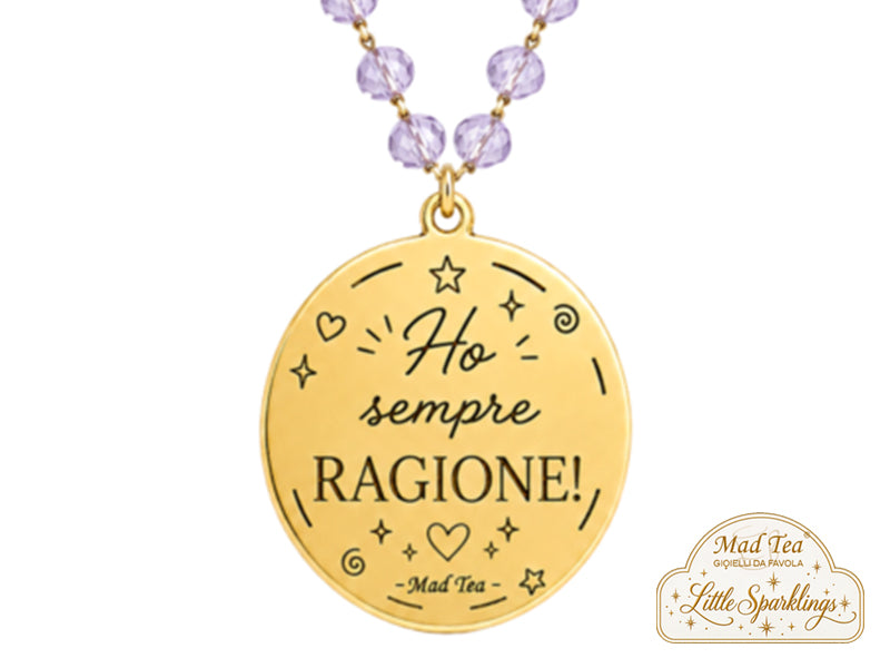 Questa collana è dedicata a chi ama scherzare su di sé, ha sempre la battuta pronta e non perde occasione per dire quel famoso: “te l’avevo detto!”