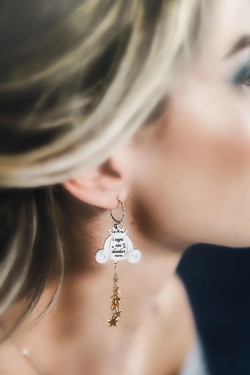 Indossa questi orecchini e vivi tutta la magia della favola di Cenerentola! ✨