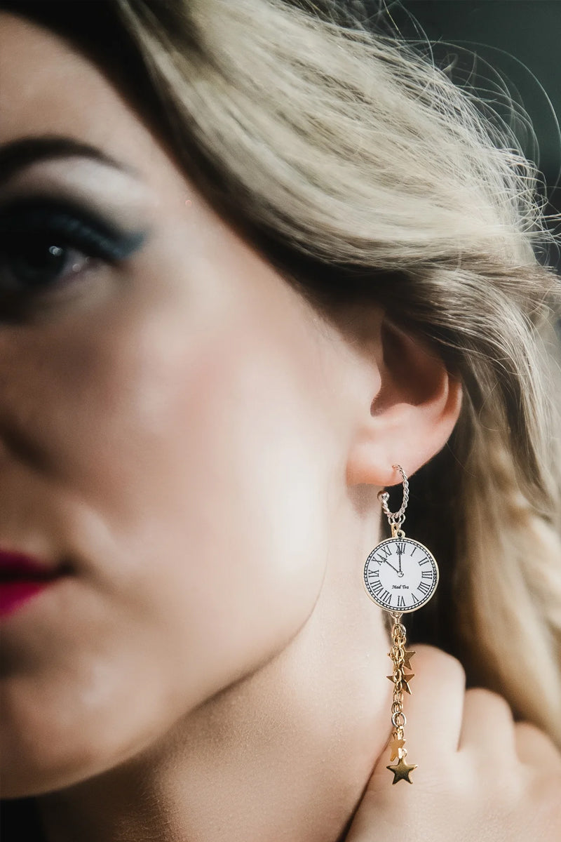 All’ultimo rintocco della mezzanotte l’incantesimo finirà e tutto tornerà come prima.  Ma se imparerai che la magia è dentro di te allora il sogno diventerà realta!