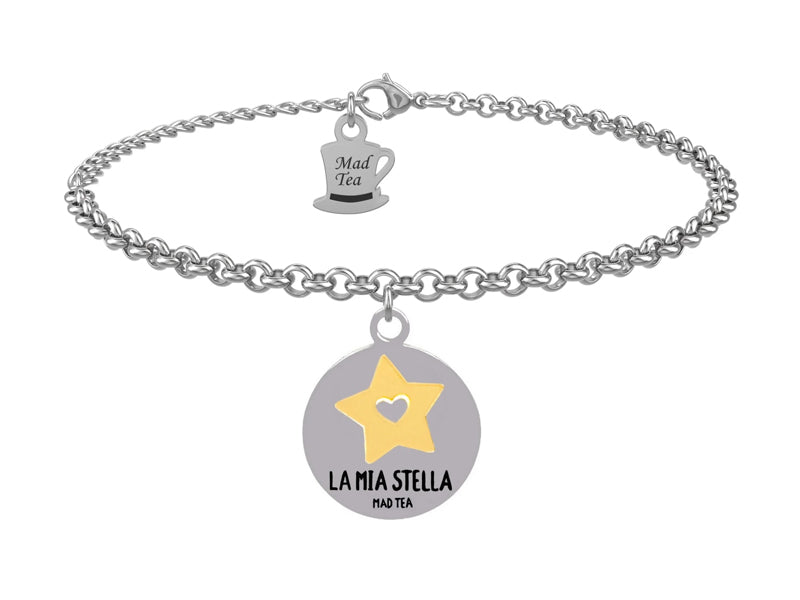 Bracciale con piccola stella dorata simbolo di protezione e fortuna.