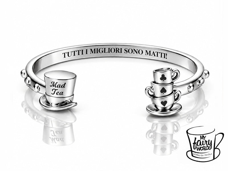 Si dice che per essere felici bisogna essere un po’ matti, quasi come un Cappellaio… e per fortuna io lo sono!