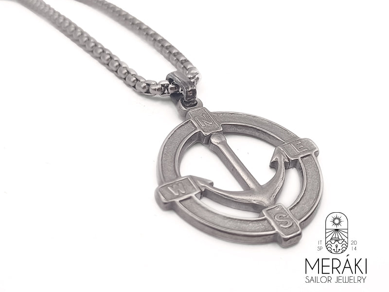 Collana Itziar con ancora e punti cardinali