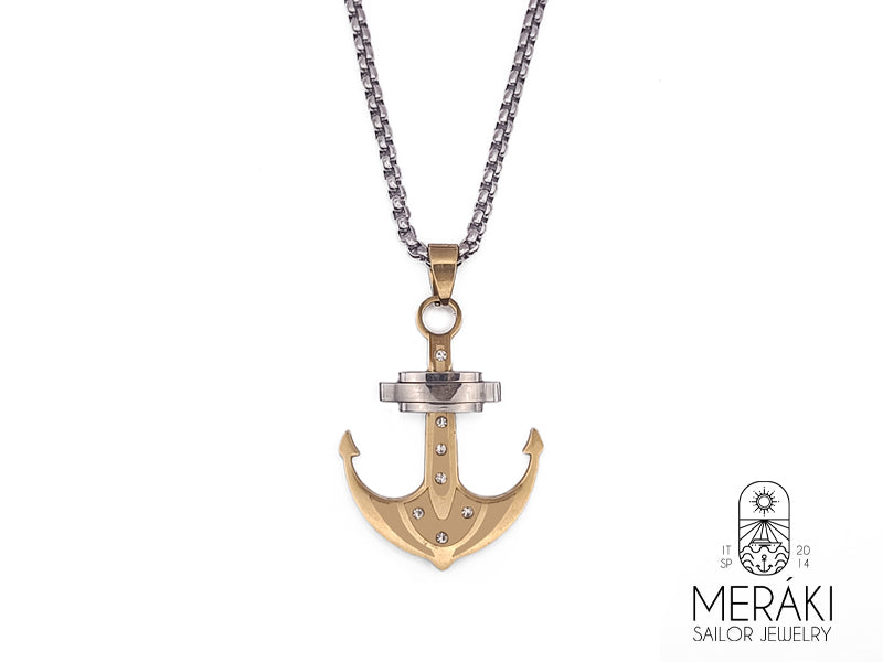 Collana Northill in acciaio con ancora dorata e zirconi