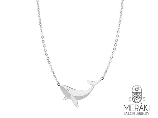Collana da 45 cm in acciaio inossidabile, con un design unico e originale. I link a forma di balena, alternati a una delicata catena di pallini, creano un gioiello che unisce eleganza e divertimento. Perfetta per chi ama gli accessori particolari e desidera esprimere la propria personalità con stile. L'acciaio inossidabile garantisce durata e resistenza, rendendo questa collana un accessorio ideale per l'uso quotidiano.