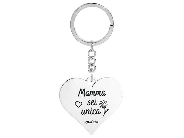 La mamma è quella presenza che sa esserci sempre: con un sorriso, una parola gentile e un amore che non conosce misura. È forza e dolcezza insieme, è cura, pazienza e cuore infinito.