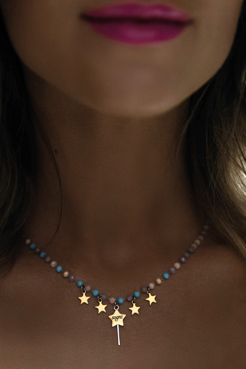 Questa collana è dedicata a tutte le sognatrici che credono in loro stesse, nei loro sogni e nella magia di poterli avverare 💖
