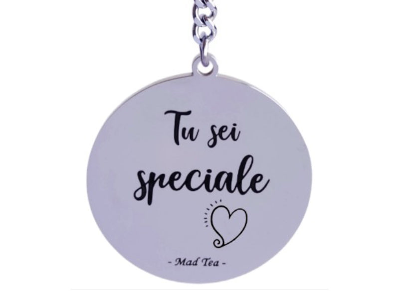Portachiavi Mad Tea piastrina tonda in acciaio con scrittaTu sei speciale