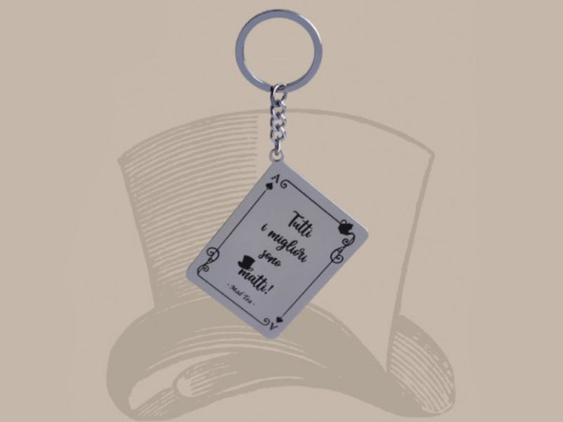 Portachiavi Mad Tea collezione Portachiavi da Favola in acciaio inox a forma di carta Asso di Picche con scritta Tutti i migliori sono Matti