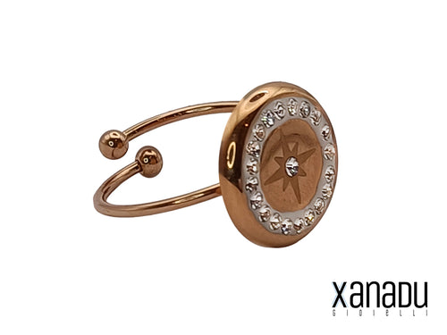 Anello in acciaio inossidabile color rosato con rosa dei venti e zirconi bianchi