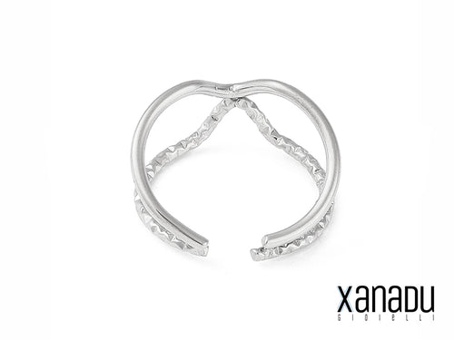 Anello da donna in acciaio aperto e leggermente regolabile
