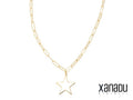 Brilla di luce propria con questa collana dorata! La catenella in acciaio maglia graffetta e la stellina dorata si uniscono per creare un gioiello che non passa inosservato. Un tocco di eleganza per ogni outfit!