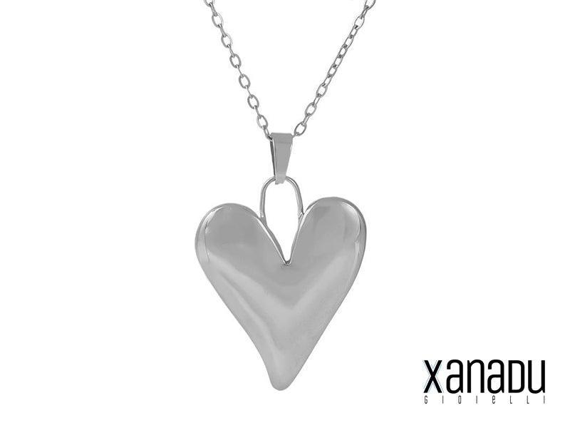 Questa non è una semplice collana, è una dichiarazione d'amore... per te stesso! Il nostro ciondolo a forma di cuore in acciaio inossidabile è un gioiello robusto e raffinato, perfetto per chi ama la semplicità e l'eleganza senza tempo. 