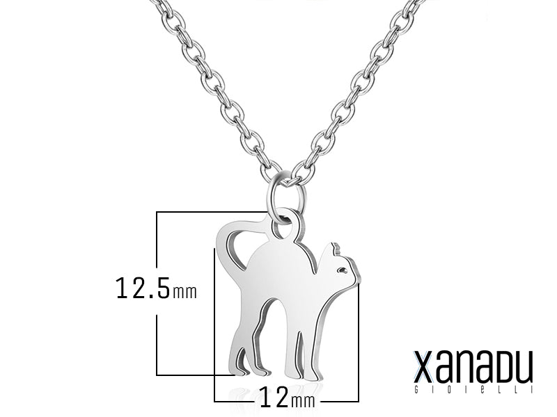 Questa collana con ciondolo a forma di gattino arcuato è così carina che ti farà venire voglia di coccolarla tutto il giorno. Realizzata in acciaio inossidabile 304L, è resistente come un micio e altrettanto elegante! Preparati a ricevere un sacco di complimenti."