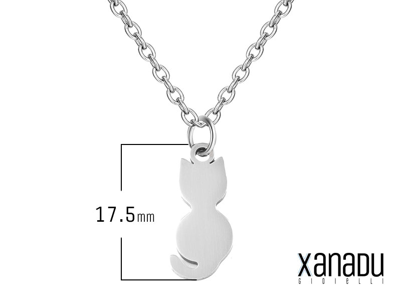 Entra nel mondo incantato di Xanadu con la collana 'Xanadu Kitten'. Un piccolo ciondolo a forma di gattino, realizzato in acciaio inossidabile 201L, cattura la magia e l'eleganza del marchio. La maglia fine e delicata rende questo gioiello un accessorio unico e raffinato, perfetto per chi ama sognare e brillare