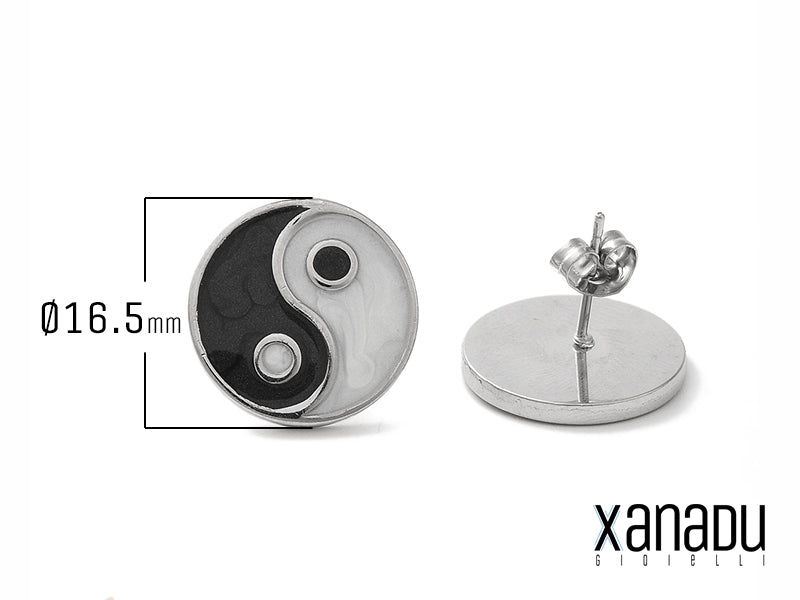 Porta un po' di equilibrio nella tua vita con questi orecchini a lobo Yin e Yang! Non solo sono un ottimo modo per dire "Ho tutto sotto controllo", ma sono anche un perfetto argomento di conversazione. Chi sapeva che l'armonia potesse essere così chic?