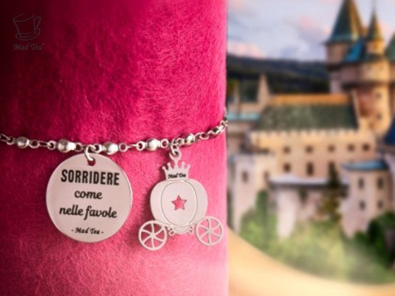 Bracciale dedicata a Cenerentola e la sua famosa carrozza di zucca in acciaio