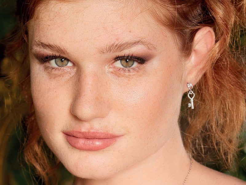 "É impossibile..solo se pensi che lo sia"  Questi orecchini sono ispirati al celebre dialogo tra Alice e il Cappellaio Matto e ci svelano un profondo pensiero:  tutti noi possiamo realizzare i nostri obiettivi come anche grandi sogni, l'importante è volerlo perchè nulla è impossibile!