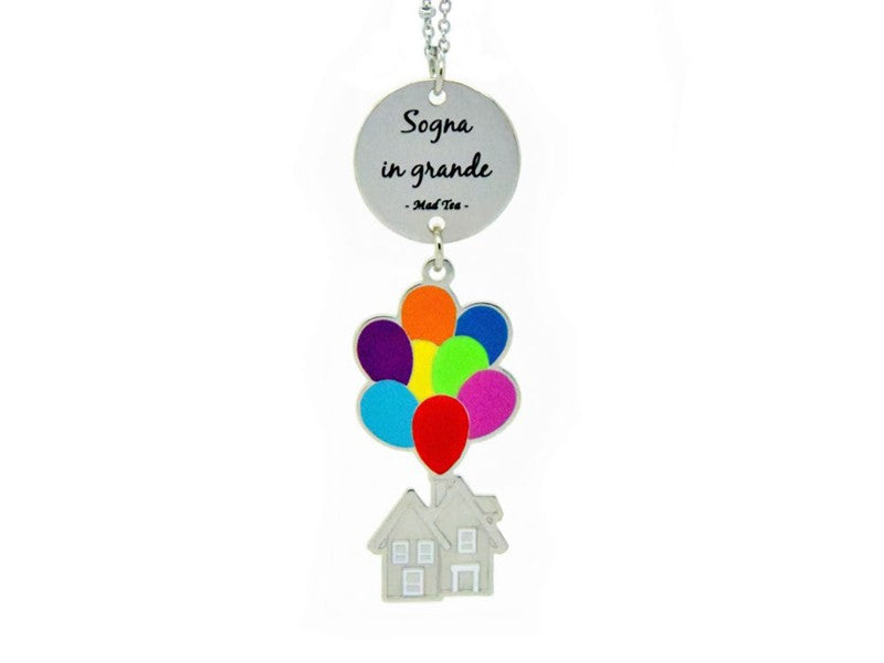 Collana dedicata al film d'animazione "UP" con dolce casetta sorretta da tanti piccoli palloncini colorati e targhetta con incisa la frase "Sogna in grande".