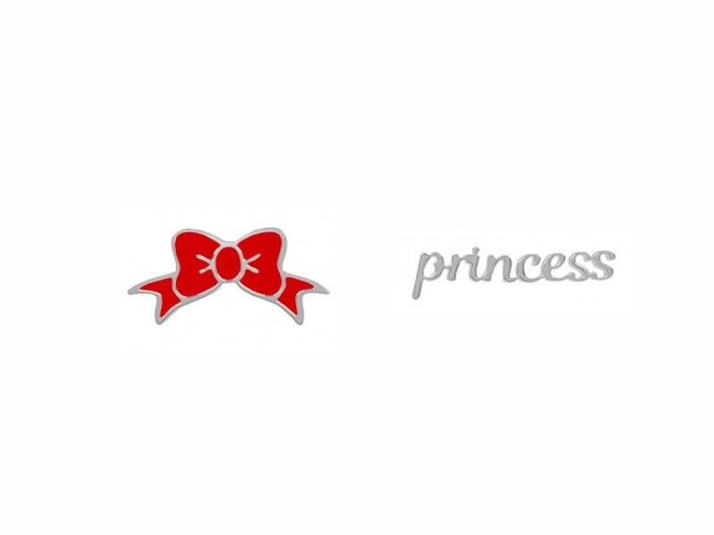 Orecchini a lobo con dolce fiocchetto rosso di Biancaneve e la scritta "Princess".