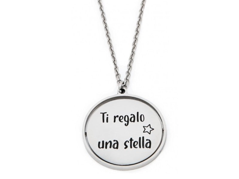 Ti regalo una stella per illuminare i tuoi sogni ⭐❤️  Prendila e tienila stretta al cuore perché chi porta con se la magia di un sogno non sarà mai al buio.  Collana con ciondolo che ruota con incisa sul fronte la frase "Ti regalo una stella" e sul retro "per illuminare i tuoi sogni".