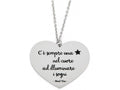 C'è sempre una stella nel cuore ad illuminare i sogni ⭐❤️  La nostra stella che ci guida e protegge brilla sempre nel nostro cuore, non scordiamolo mai. Basta ascoltarla, tutto ciò che cerchiamo è dentro di noi!  Collana con dolce cuore pendente con incisa la frase "C'è sempre una stella nel cuore ad illuminare i sogni".