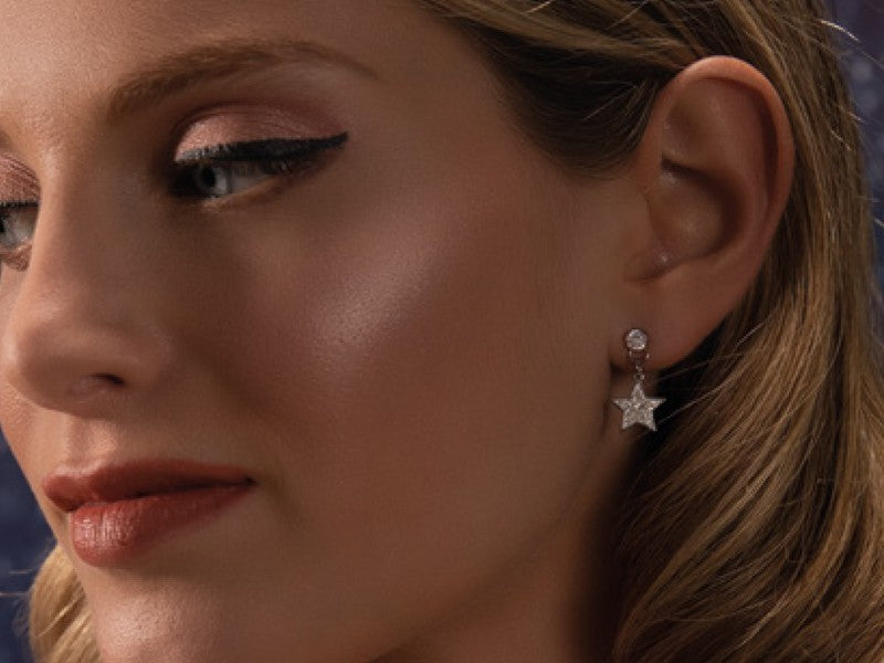 Prendila e tienila stretta al cuore perché chi porta con se la magia di un sogno non sarà mai al buio.