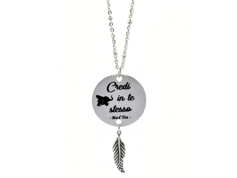 "Credi in te stesso"  Credere in se stessi è il primo giusto ingrediente per affrontare la vita, superare le difficoltà e raggiungere i propri sogni!  Collana con la piccola piuma magica di Dumbo e targhetta con incisa la frase "Credi in te stesso".