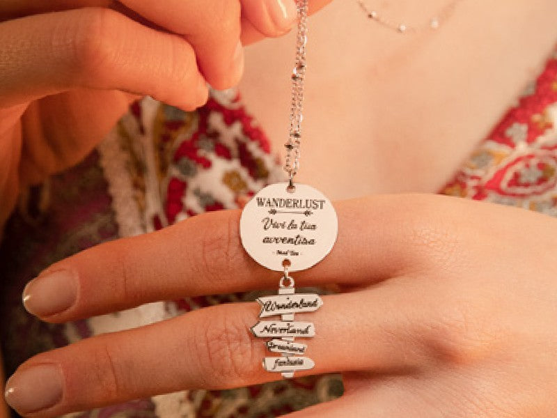 WANDERLUST: VIVI LA TUA AVVENTURA!  Questa collana rappresenta l'inizio del nostro viaggio e della nostra avventura ❤️