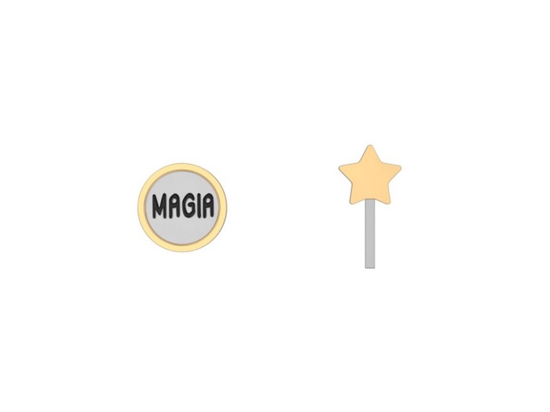 Orecchini a lobo con piccola bacchetta magica e bottoncino con incisa la parola "MAGIA".