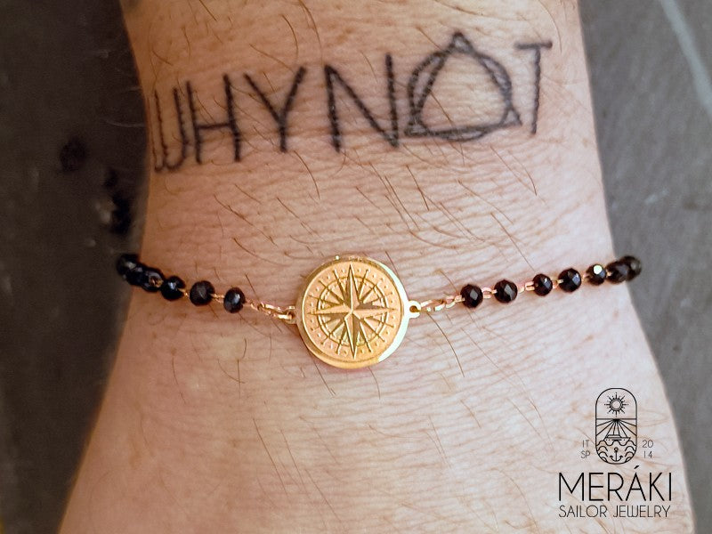 Rdv bracelet with black beads and wind rose 